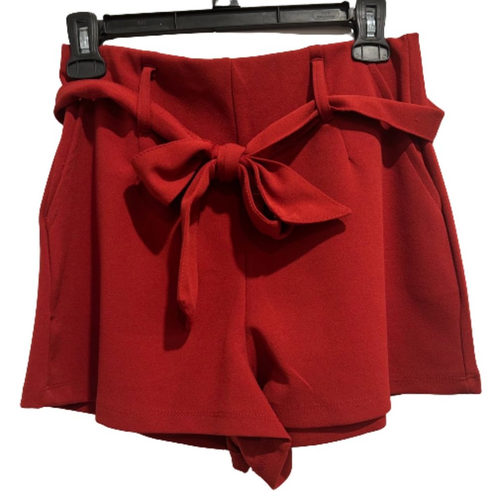 Forever 21 High Waisted Shorts with Belt Size S